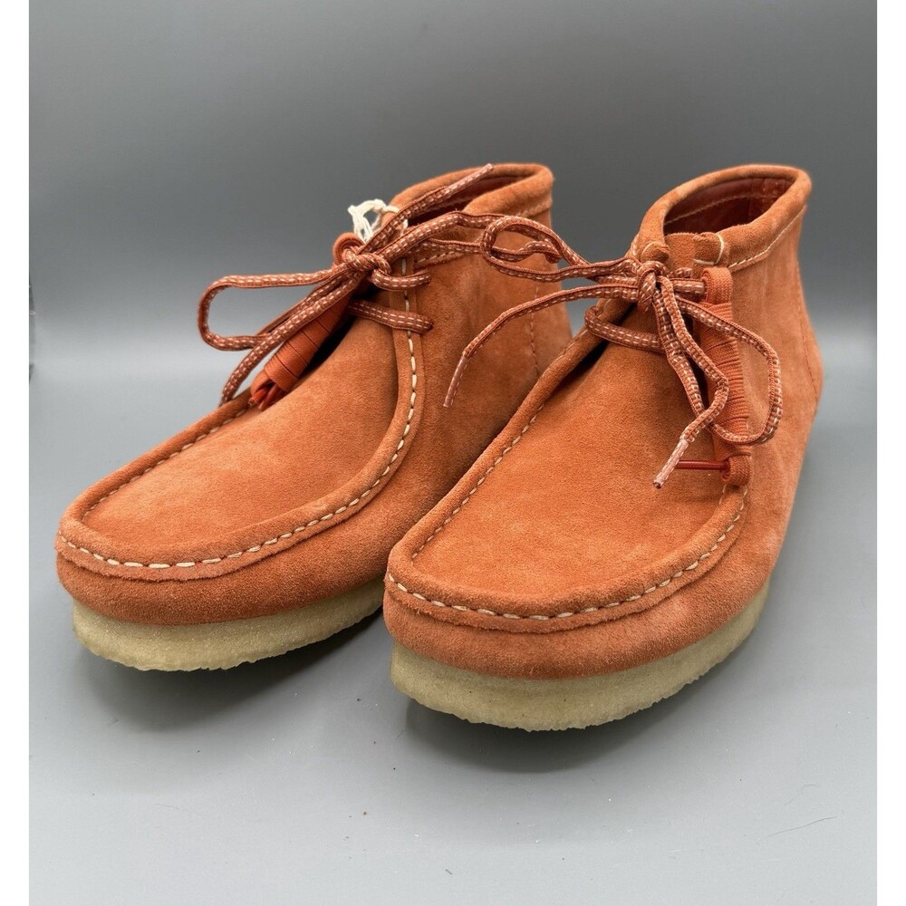 Clarks Wallabee Boot Orange Suede - Men’s Sz 11 M - NWOB